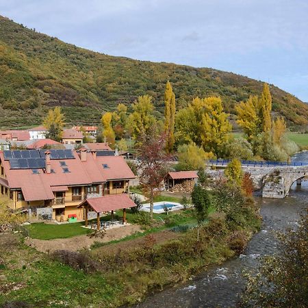 El Casar Del Puente Pensionat Boca de Huérgano Eksteriør billede